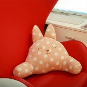 维维熊 波点兔兔环绕式三角形靠垫/腰靠