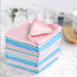 鱼鳞抹布吸水不掉毛不易沾油洗碗布家用懒人干湿两用洗碗毛巾擦桌子玻璃（颜色随机）