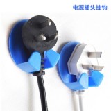 电源插头挂钩墙壁插座电源线收纳挂架承重强力粘胶支架可爱创意粘贴钩（2个装） 吸卡精装